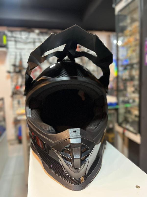 Foto adicional de CASCO CROSS CR800 MDLO CARBONO MASSELY