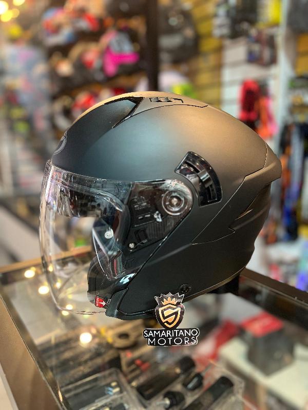 Foto adicional de CASCO KYT NEGRO MATE OPEN FACE