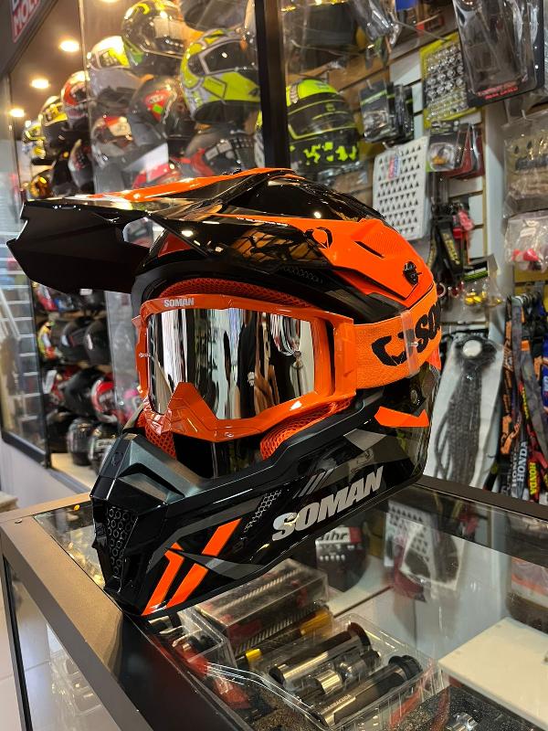 CASCO HNJ 46 CELESTE MODELO GP ALTA GAMA REPLICA AGV WINTER